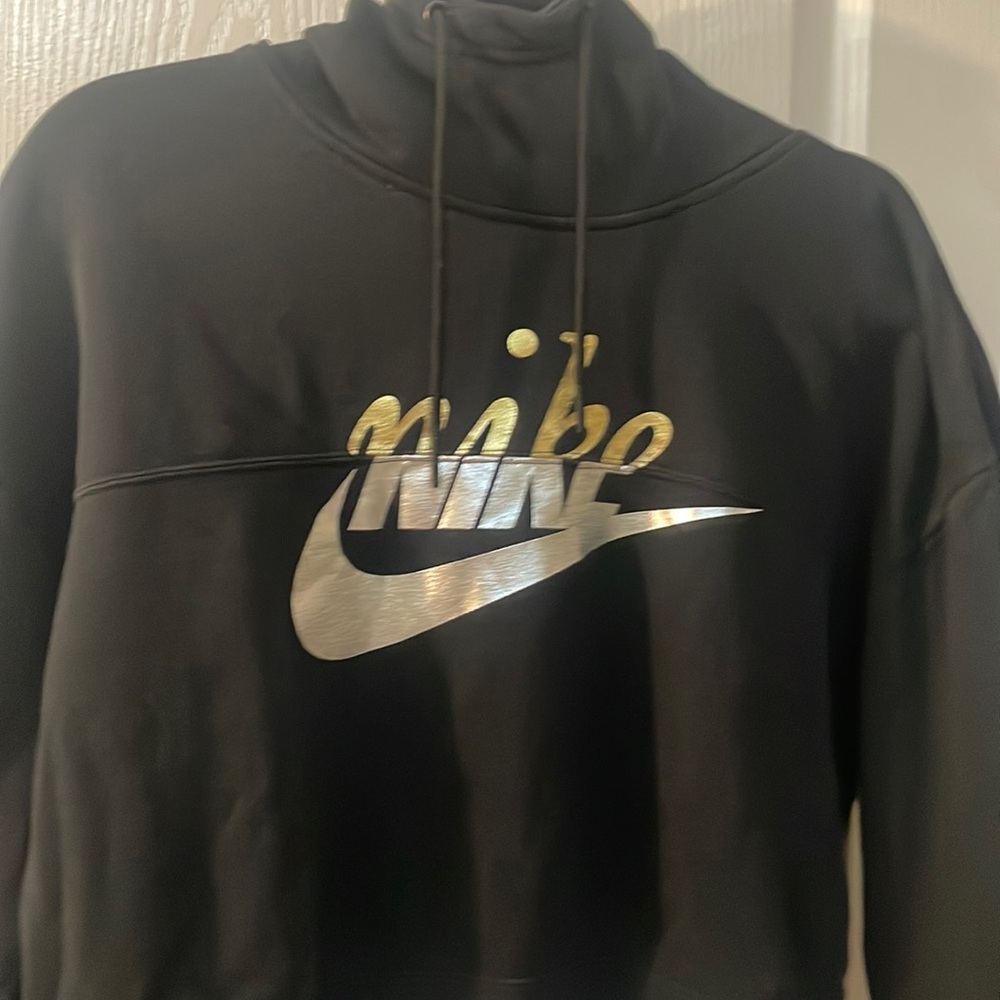 Nike Crop Hoodie  Sweater